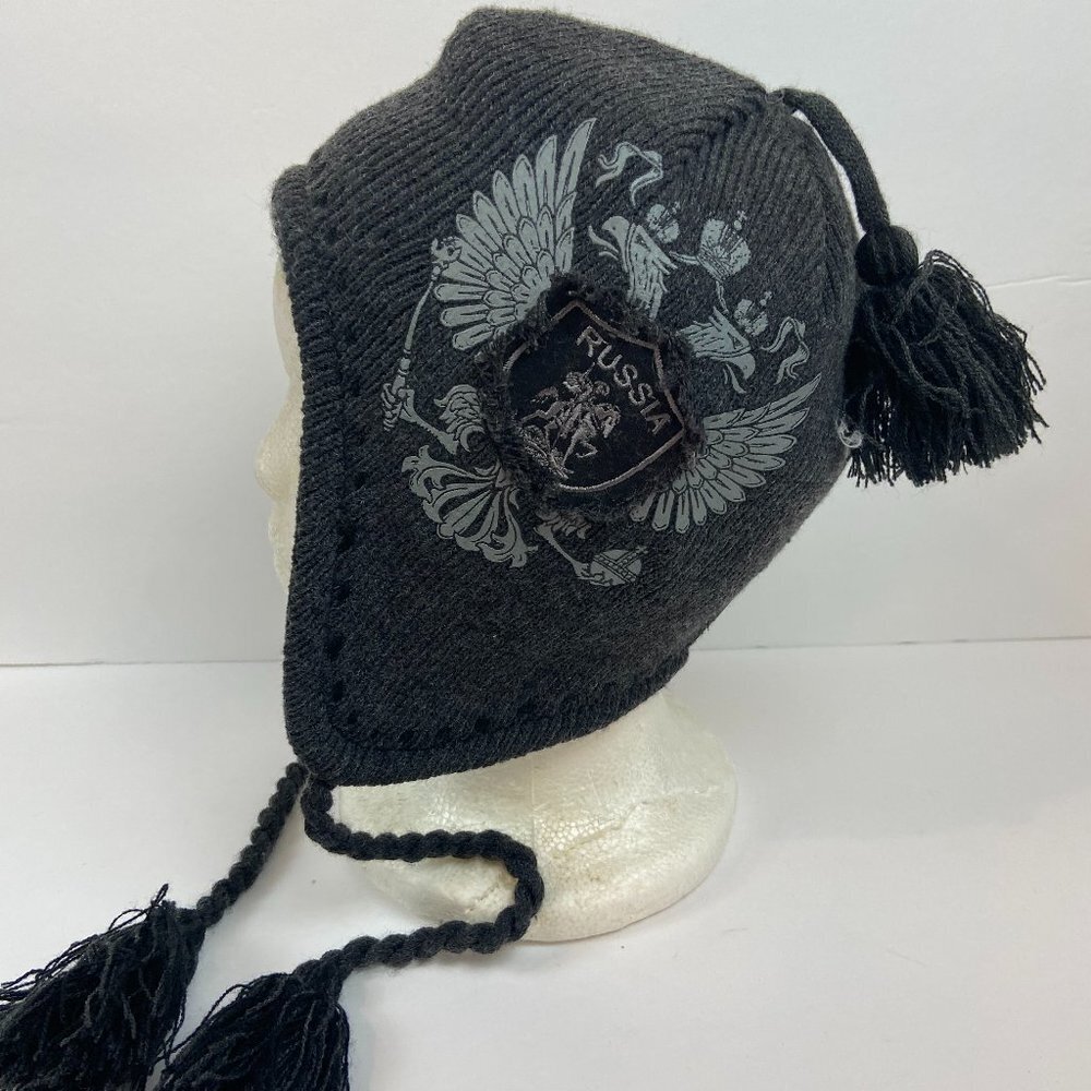 Robin Ruth Knitwear Beanie Pom Pom Russia National emblem